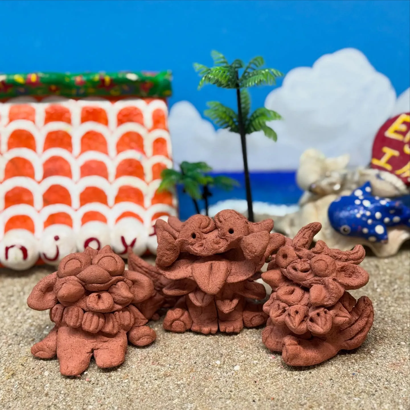 粘土玉から作ったお客様のシーサーの作品です(^^)